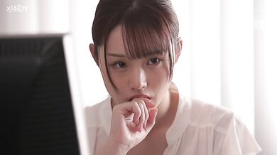 【中文字幕】新任の月云先生がオタク教师とまさかの相部屋 絶伦デカチンに堕ちていく様を目の前で见せつけられたボクは郁勃起 激ピス狂いNTR 月云よる