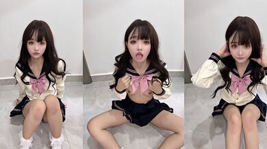 推特福利姬 骨头 JK制服自慰 灵活小舌舔假屌 道具抽插淫水狂喷 诱惑极致！